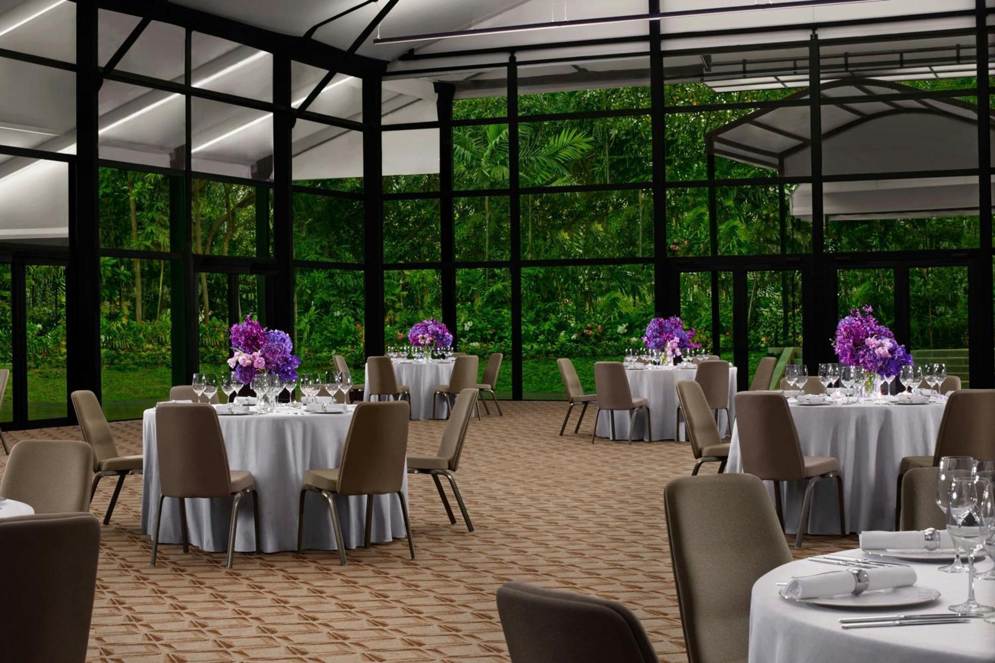 The Ritz-carlton, Millenia Hotel